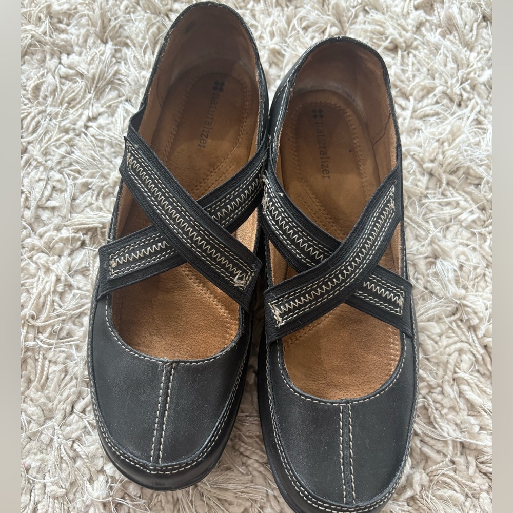 Naturalizer Black Leather Mary Jane Shoes